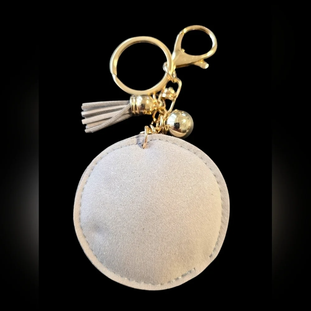 Elegant Checkered Grey and Black Bag Charm Keychain